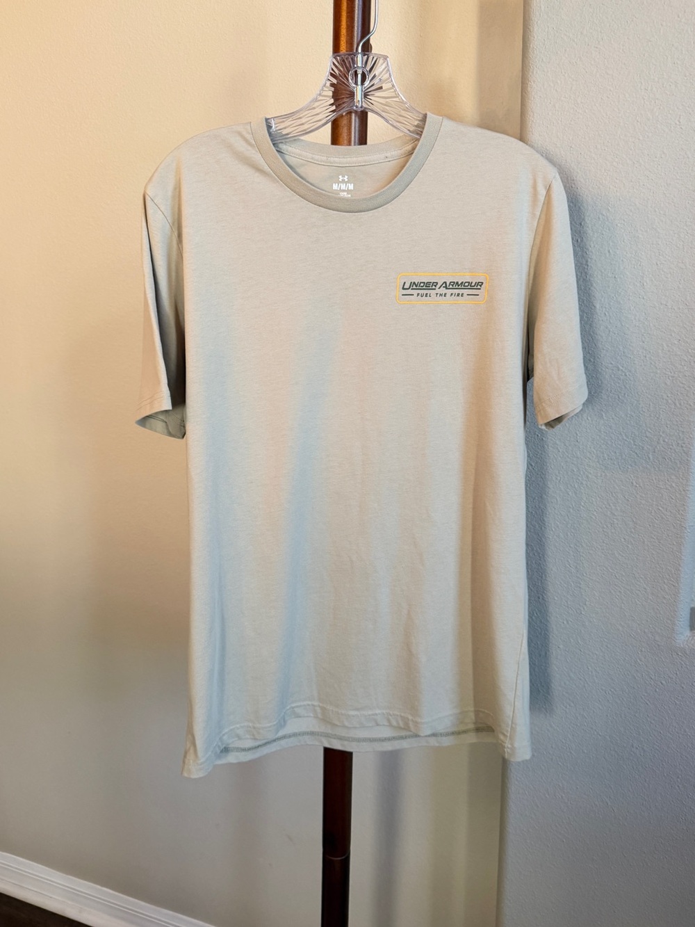 Under Armour Fuel the Fire Graphic Tee Tan Lantern Print Men's M